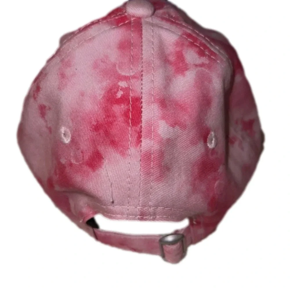 Nwt- Show your Yankees pride in this official MLB merchandise youth baseball cap